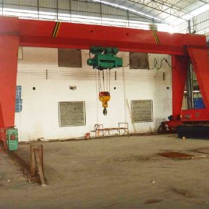 MH型电动葫芦门式起重机（箱式）